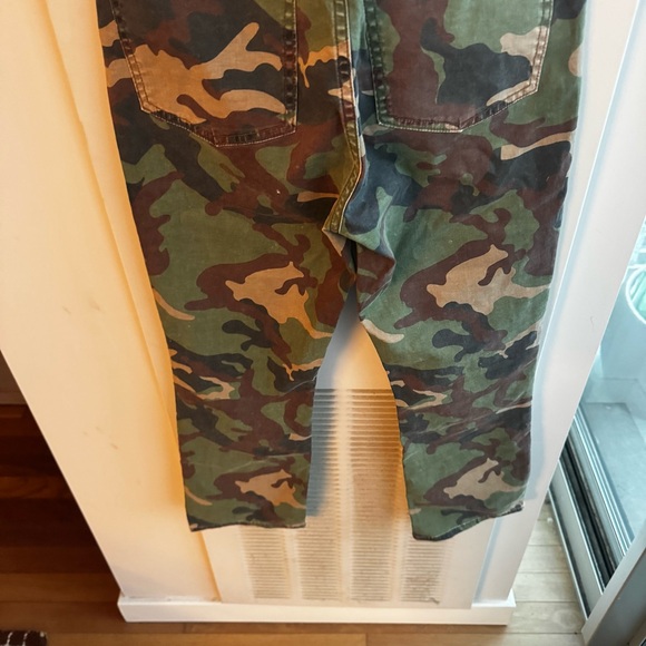 VERONICA BEARD Carly Cotton Blend Camo Jeans - Picture 8 of 8